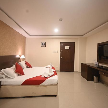 Hotel Bhagavath Gardens Chengannur Bagian luar foto
